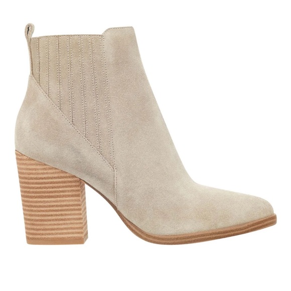 Marc Fisher Alva Pointy Toe Booties SIZE 7 - Picture 2 of 4